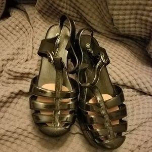 Black Jelly Platforms